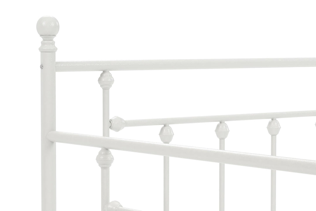 Manila Metal Daybed and Trundle Set with Sturdy Metal Frame and Slats - White - Full