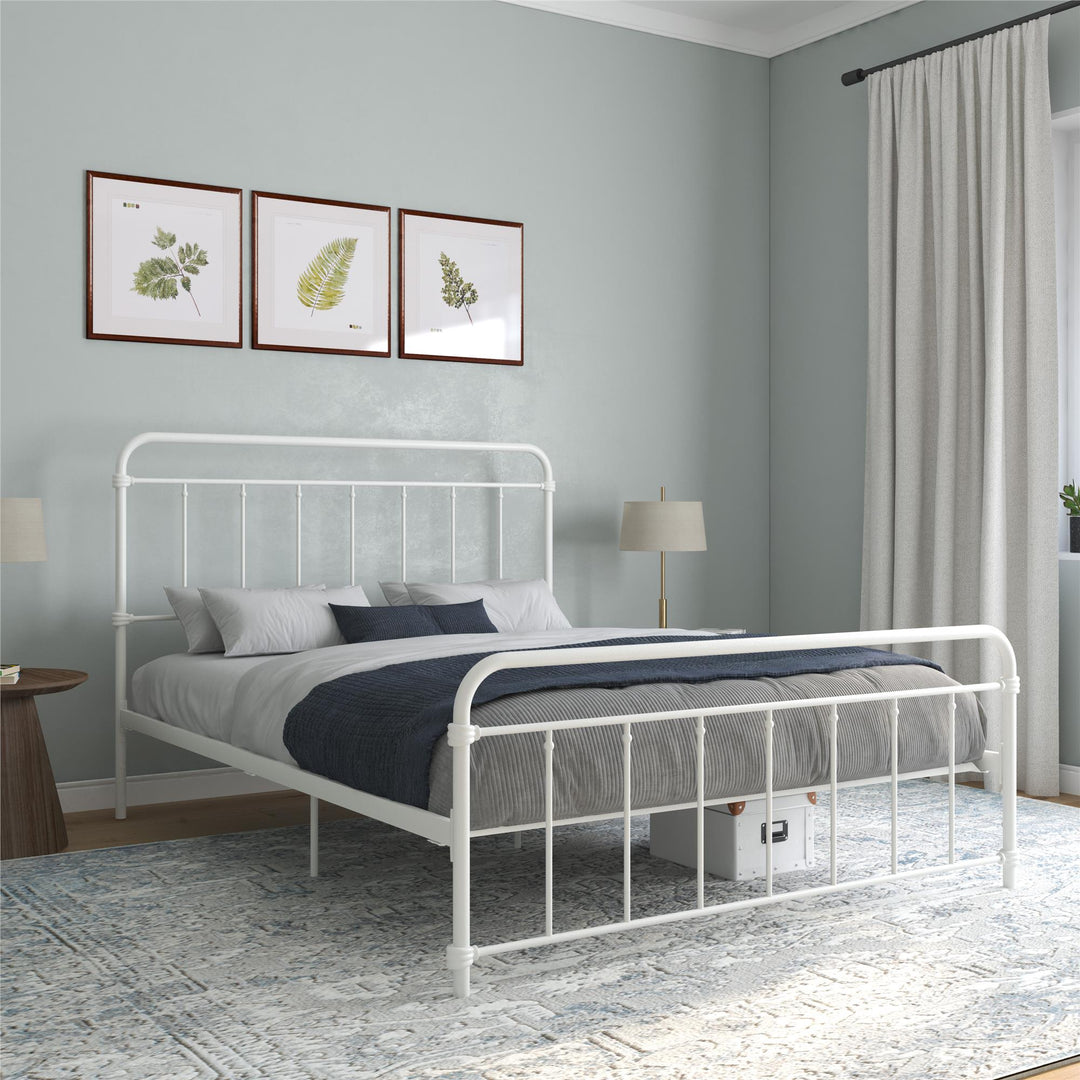Wallace Spindle Metal Bed with Elegant Curves and Slats - White - Queen