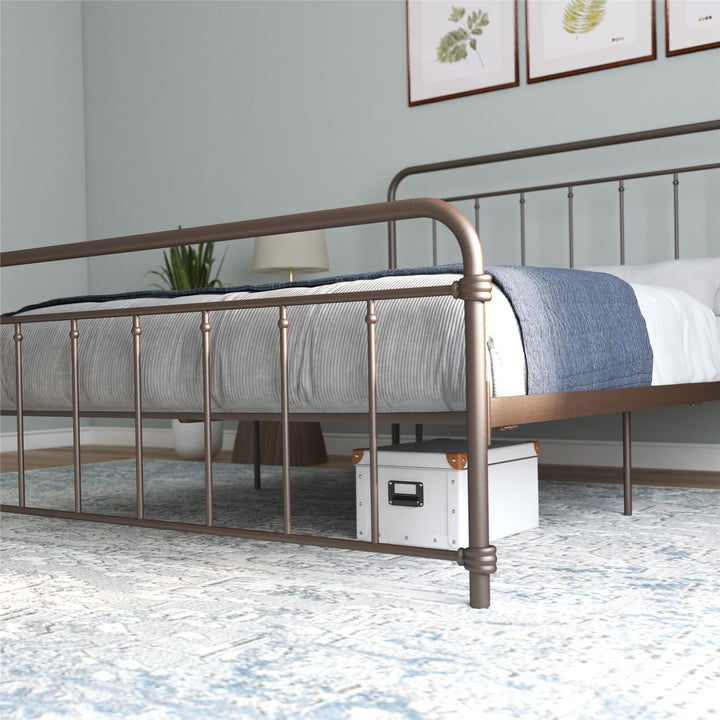 Wallace Spindle Metal Bed with Elegant Curves and Slats - Bronze - Full