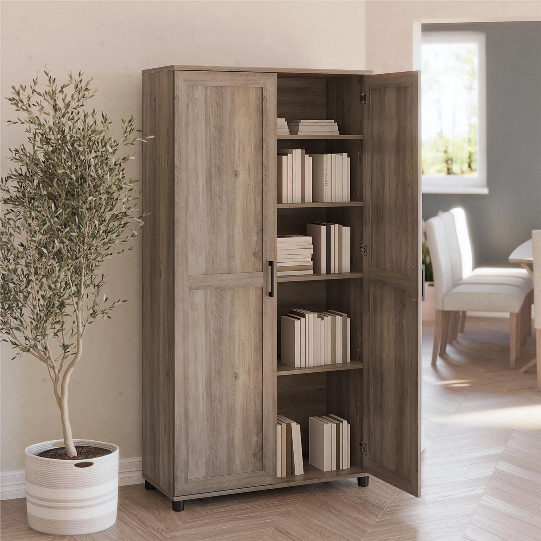 Trendy Tindall 36 storage cabinet - Gray Oak
