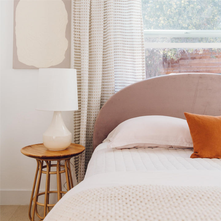 Elegant Moon upholstered bed with storage -  Blush 