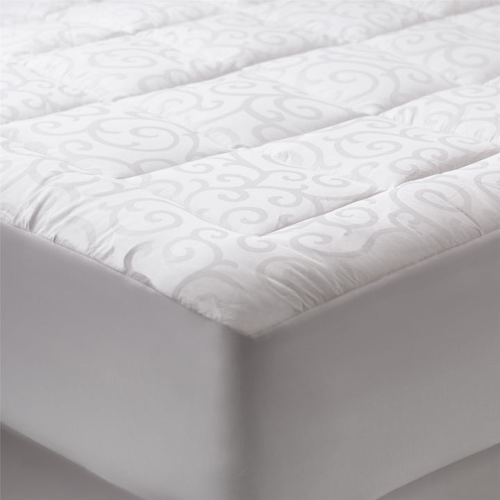 300 Thread Count Jacquard Waterproof Mattress Pad - N/A - Queen
