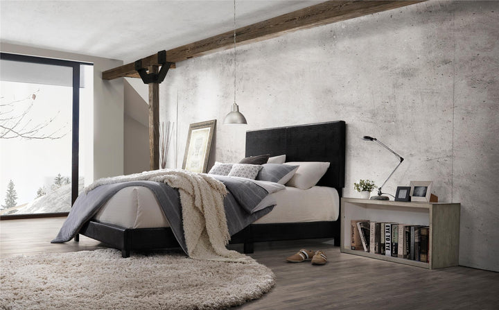 faux leather upholstered platform bed - Black - Queen