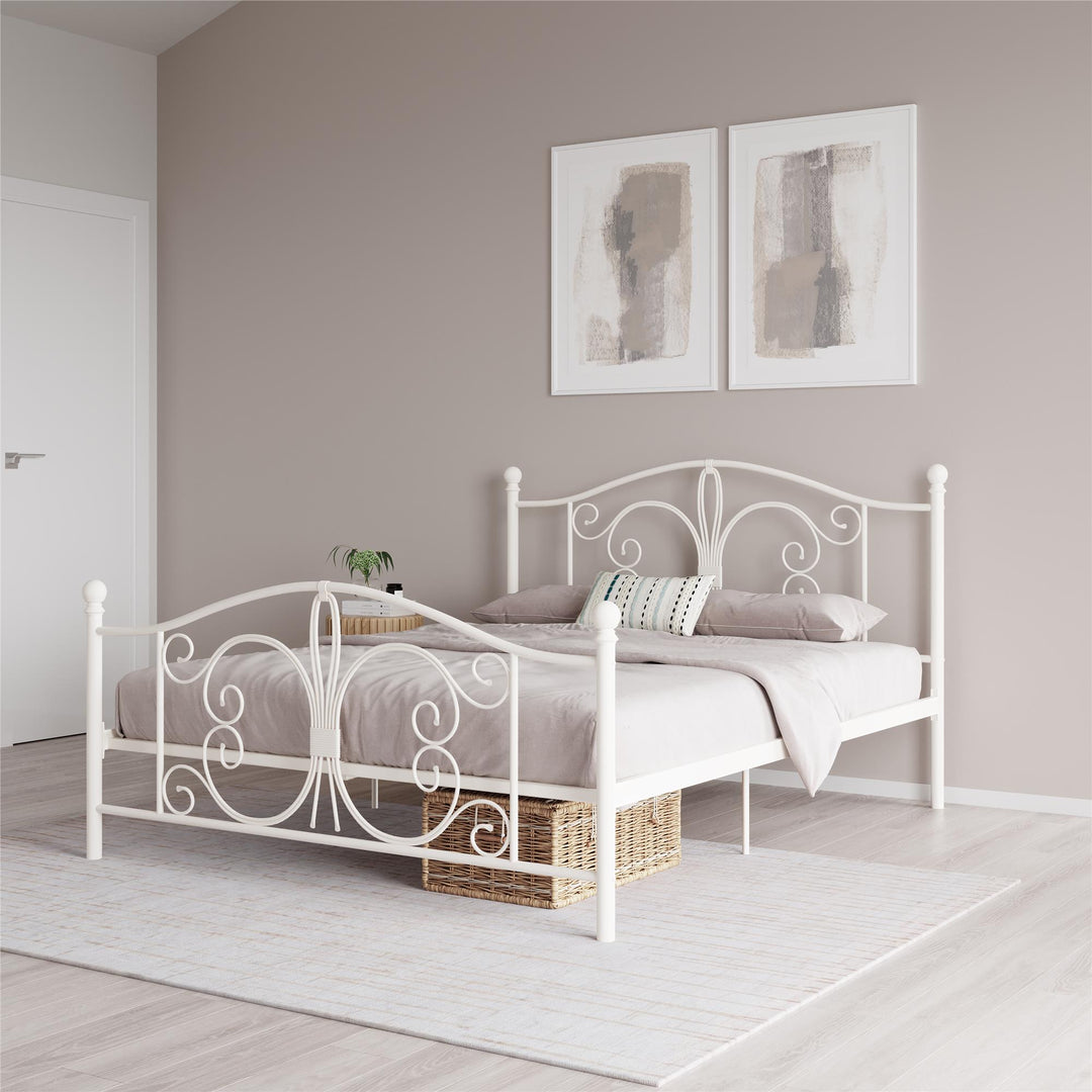 Best Victorian Metal Bed with Slats -  White  -  Queen