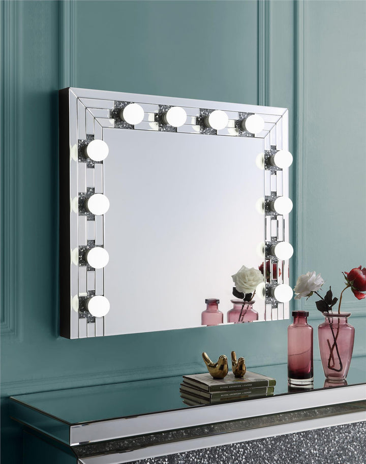 Glamorous mirrors with built-in bulbs -  Chrome