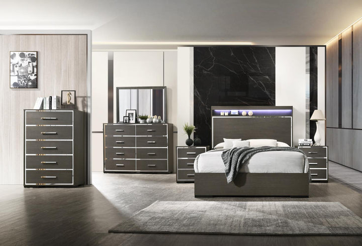 Three-drawer bedside table with USB dock -  N/A