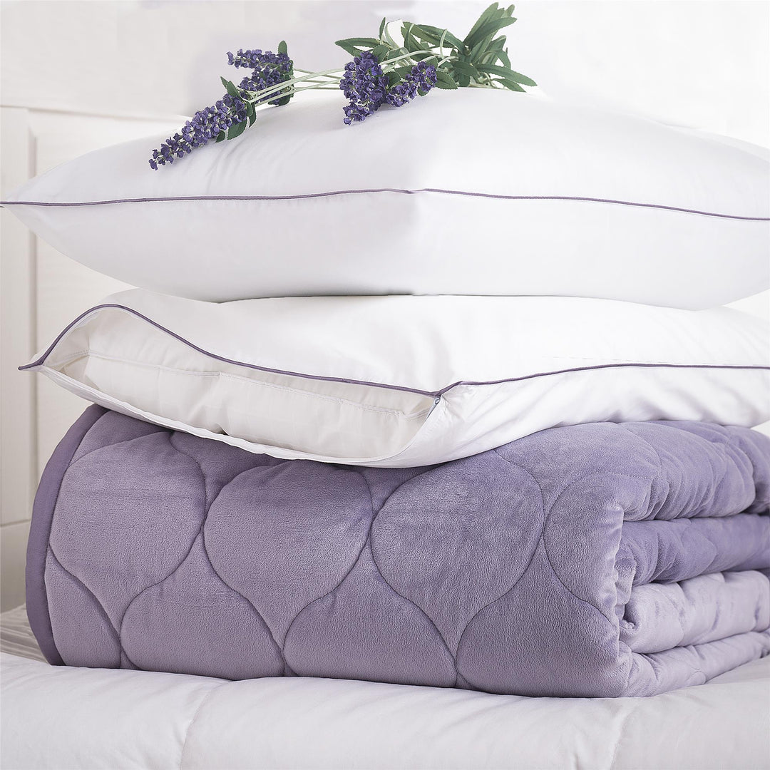 Sleep enhancing lavender cotton pillow casing	 - White - King