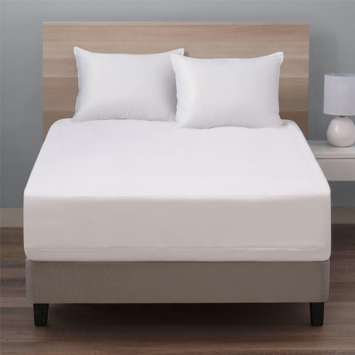 hypoallergenic mattress protector - White - Twin