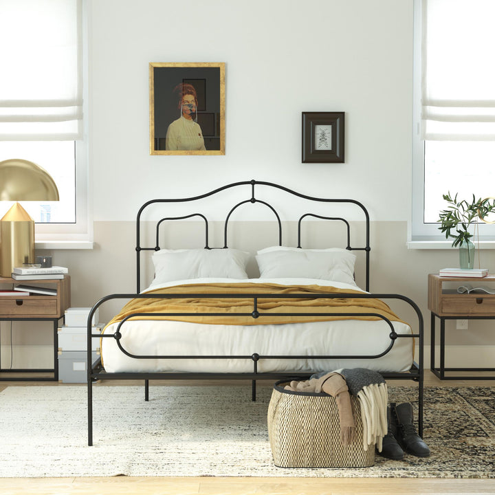 Primrose Vintage Style Metal Bed with Headboard and Footboard - Black - Full