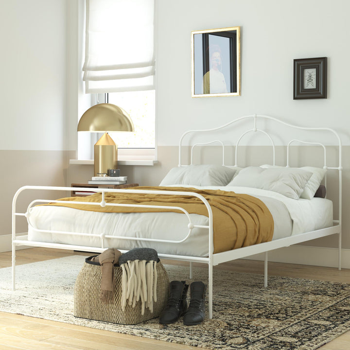 Primrose Vintage Style Metal Bed with Headboard and Footboard - White - Queen