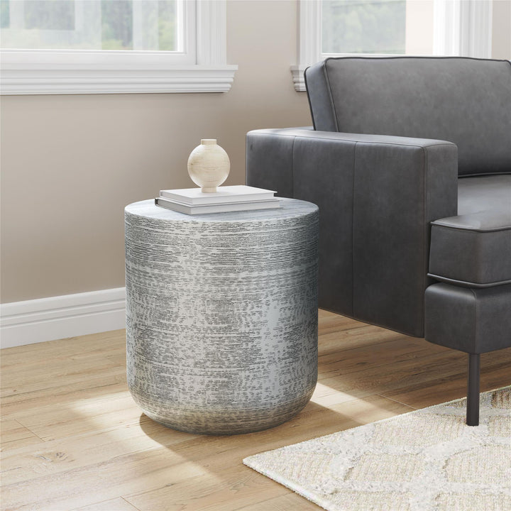 Modern round side table - Silver