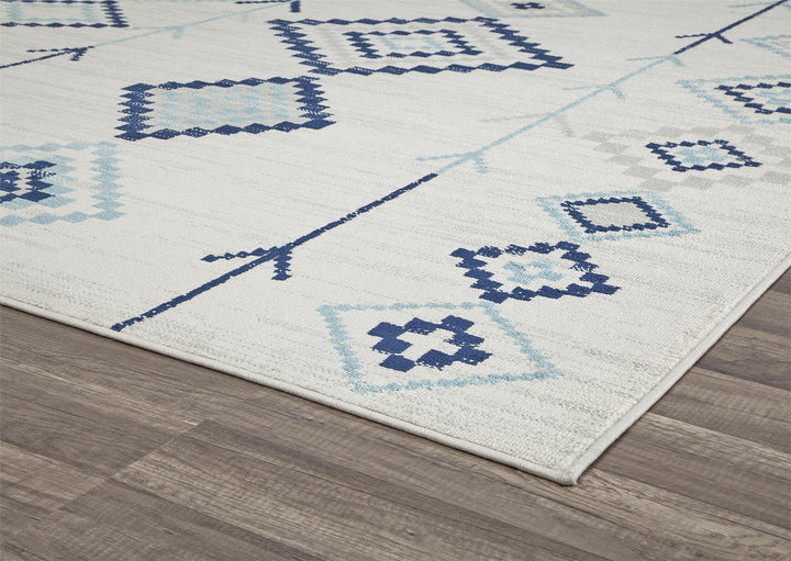 Moroccan rug in icy ivory -  Ivory  -  5'0"x7'0"
