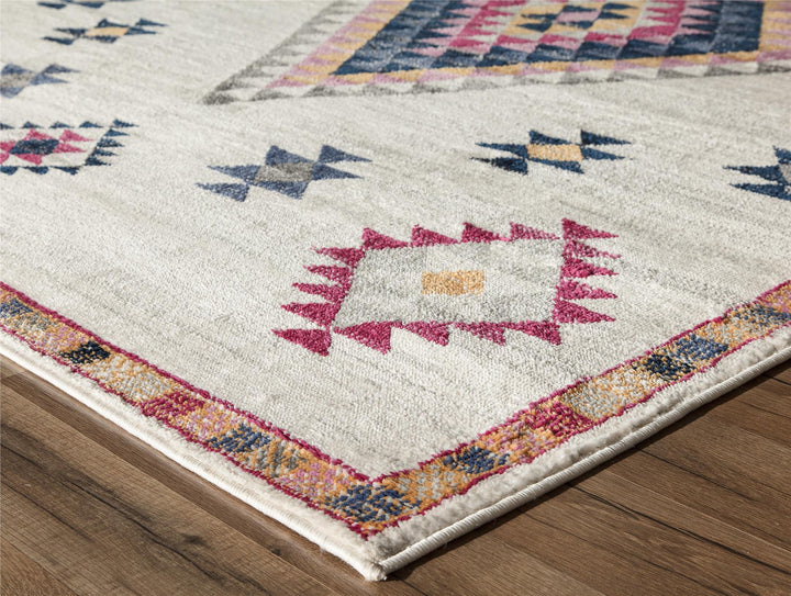 Traditional ivory Moroccan carpets -  Ivory  -  5'3"x7'0"