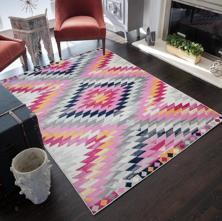 Soleil Rose pink tribal rug -  Rose  -  5'3"x7'0"