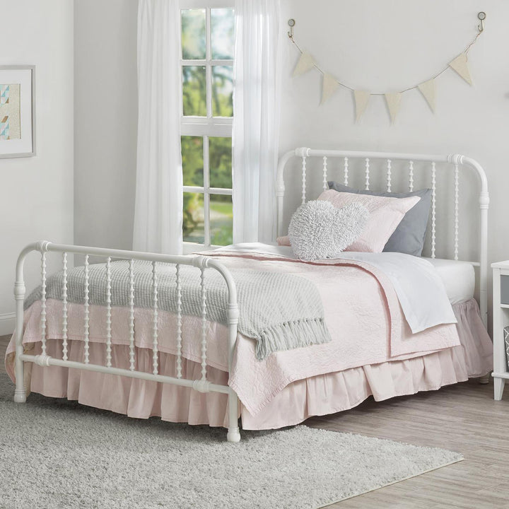 Monarch Hill Wren Metal Bed with Curved Scrollwork Design - White - Full
