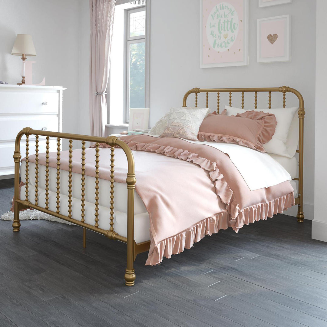 Monarch Hill Wren Metal Bed with Curved Scrollwork Design - Gold - Full