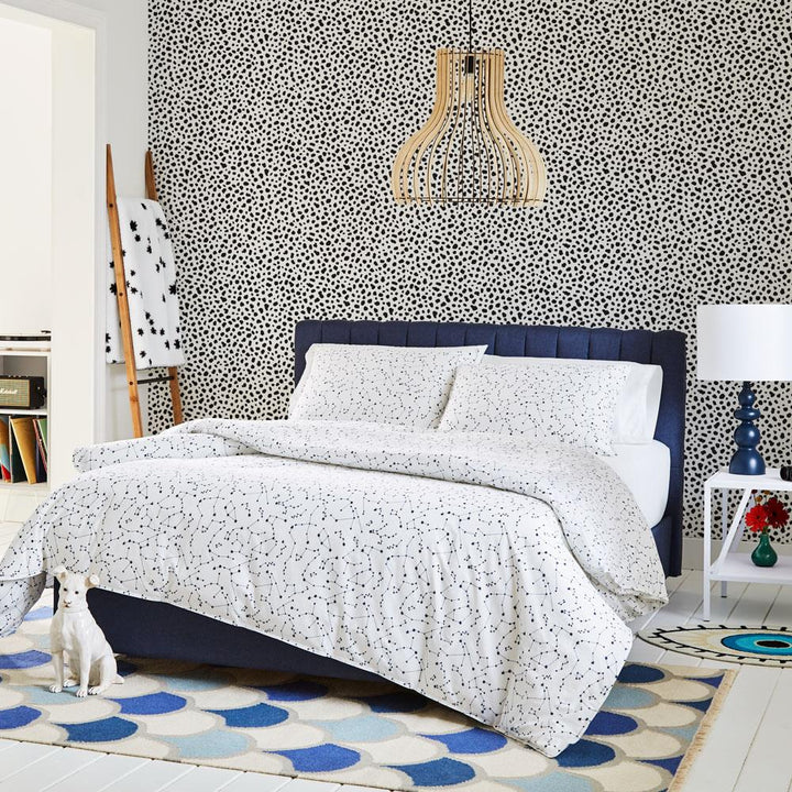 Scout Pepper Peel and Stick Wallpaper - Classic White