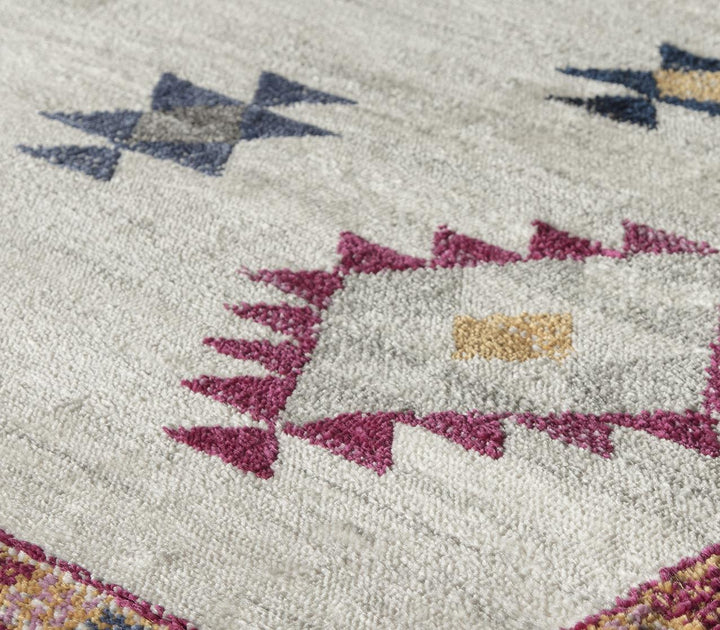 Elegant ivory rugs with tribal designs -  Ivory  -  8'0"x10'0"