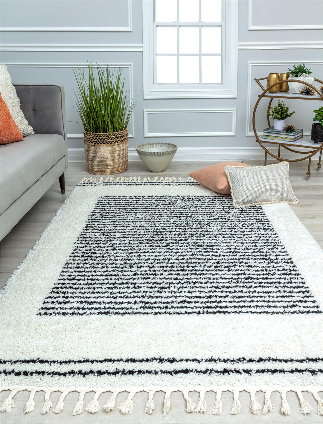 Plush white shag rug for modern homes -  White  -  8'0"x10'0"
