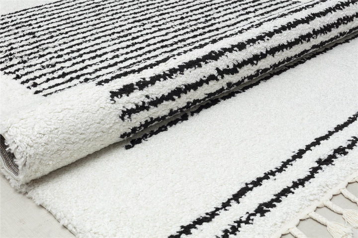 Stylish Snow Veil rug for minimalist designs -  White  -  8'0"x10'0"