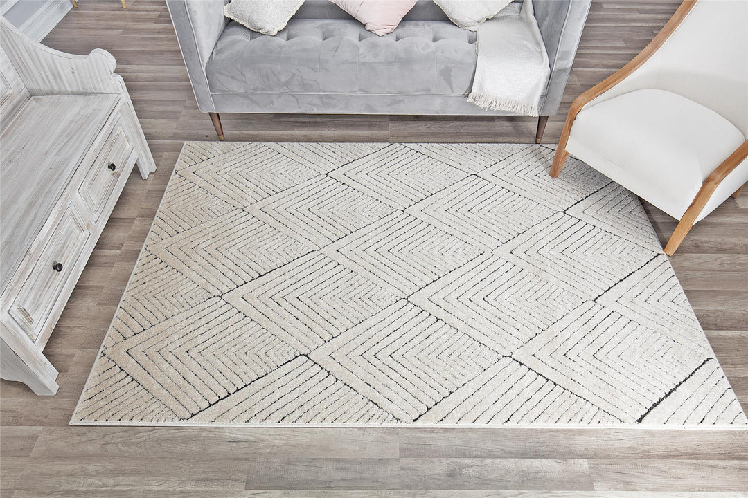 Chanai alabaster tan rug with geometric design -  Tan  -  8'0"x10'0"