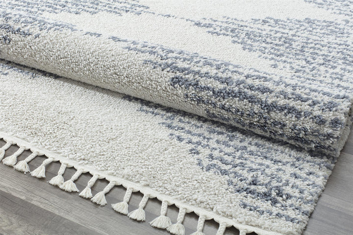 White rug with gray tribal designs -  White  -  8'0"x10'0"