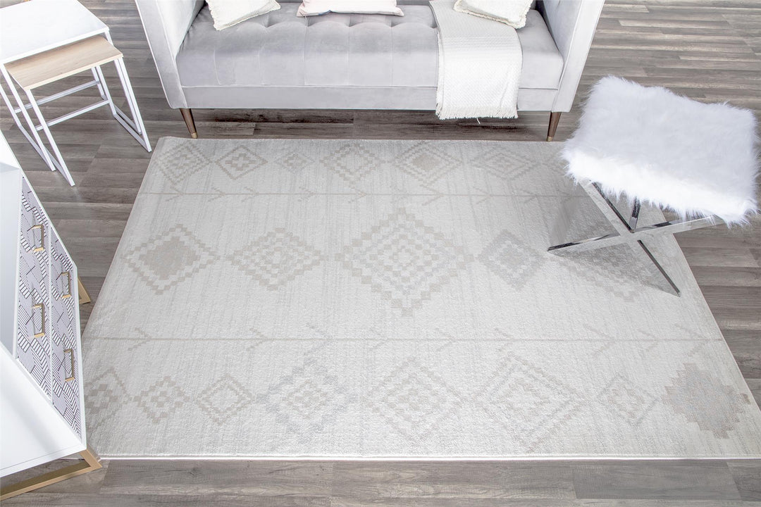 Soft cream and gray tribal bedroom rug -  Gray  -  8'0"x10'0"