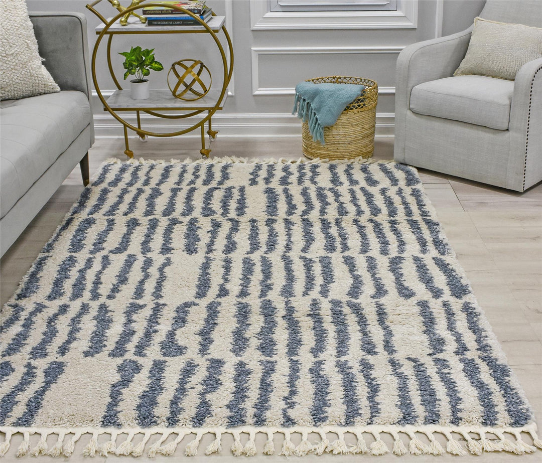 Striped white rug with geometric patterns -  White  -  8'0"x10'0"