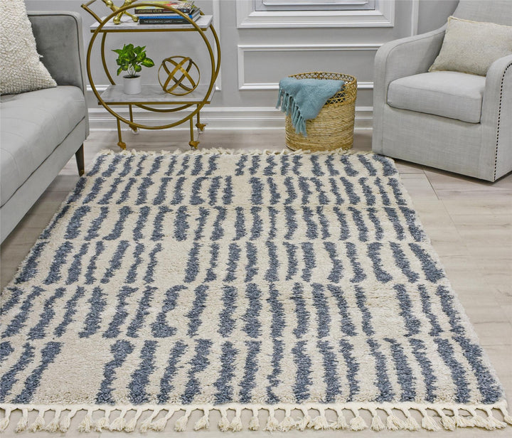 Striped white rug with geometric patterns -  White  -  8'0"x10'0"