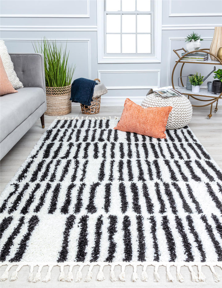 White area rug for sophisticated spaces -  White  -  8'0"x10'0"