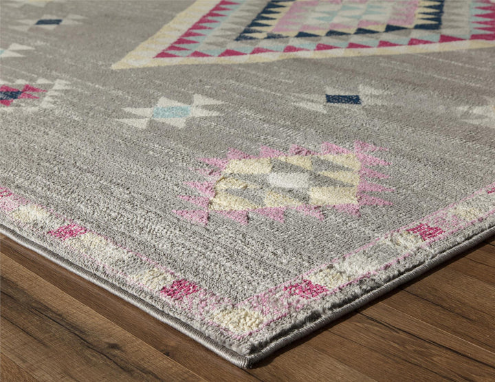 Tribal designs on dark gray area rug -  Dark Gray  -  5'3"x7'0"