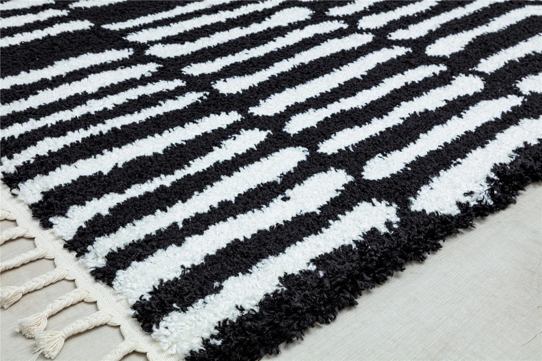 Geometric pattern black living room rug -  Black  -  8'0"x10'0"