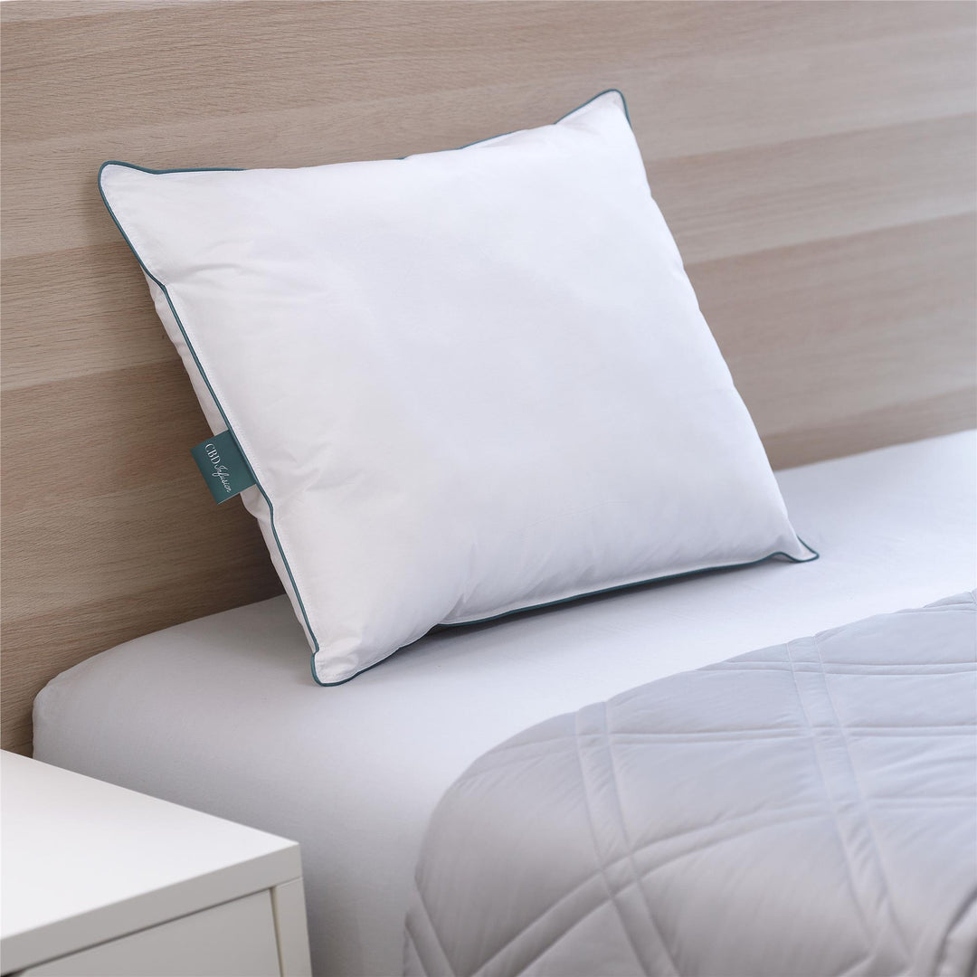 Cotton pillow with CBD benefits -  White  -  King