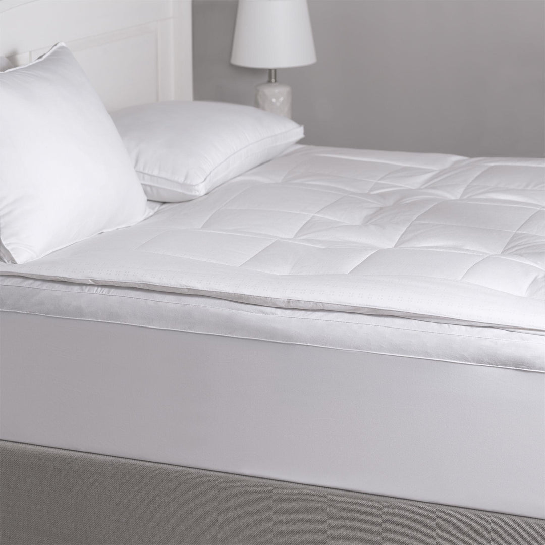 Premium sleep upgrade with 2-layer design -  White  -  Full