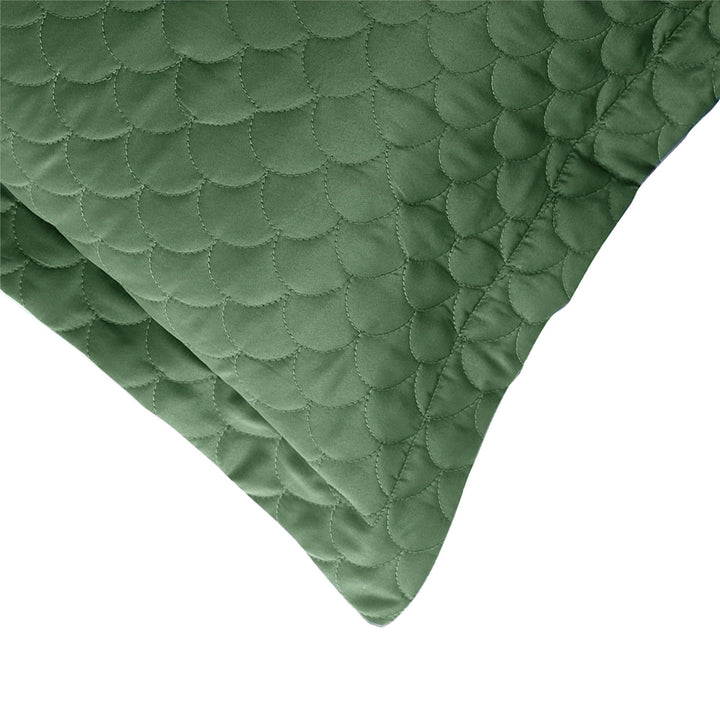 Scallop Quilted Matte Satin Pillow Sham - Green - Queen