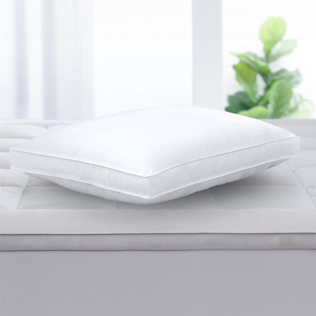 Gusseted pillow for allergen protection -  White  -  King
