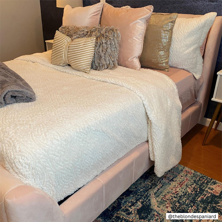 Valentina Upholstered Bed with Channel Tufting - Pink - Full