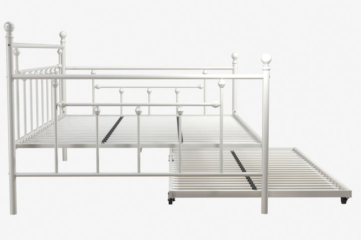 Manila Metal Daybed and Trundle Set with Sturdy Metal Frame and Slats - White - Full