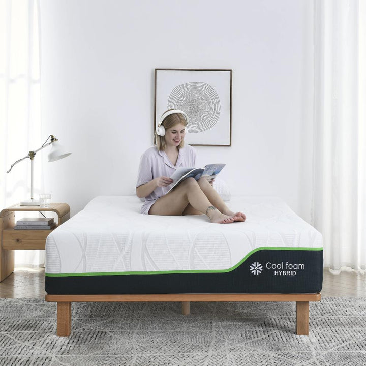 10-inch hybrid mattress for all sleeper types with cooling benefits -  White/Black  -  Twin XL