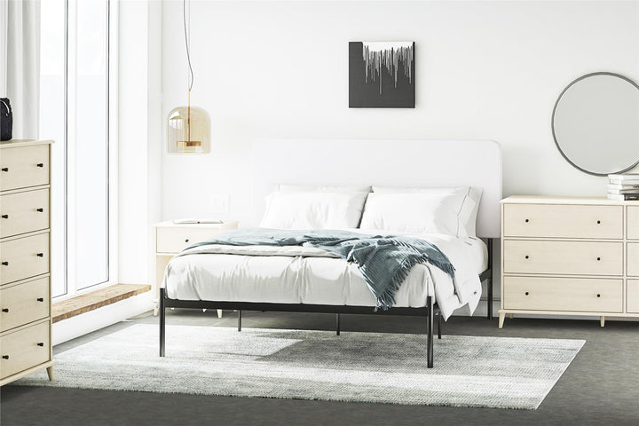 Farnsworth 5 Drawer Dresser - Ivory Oak - 5 Drawer