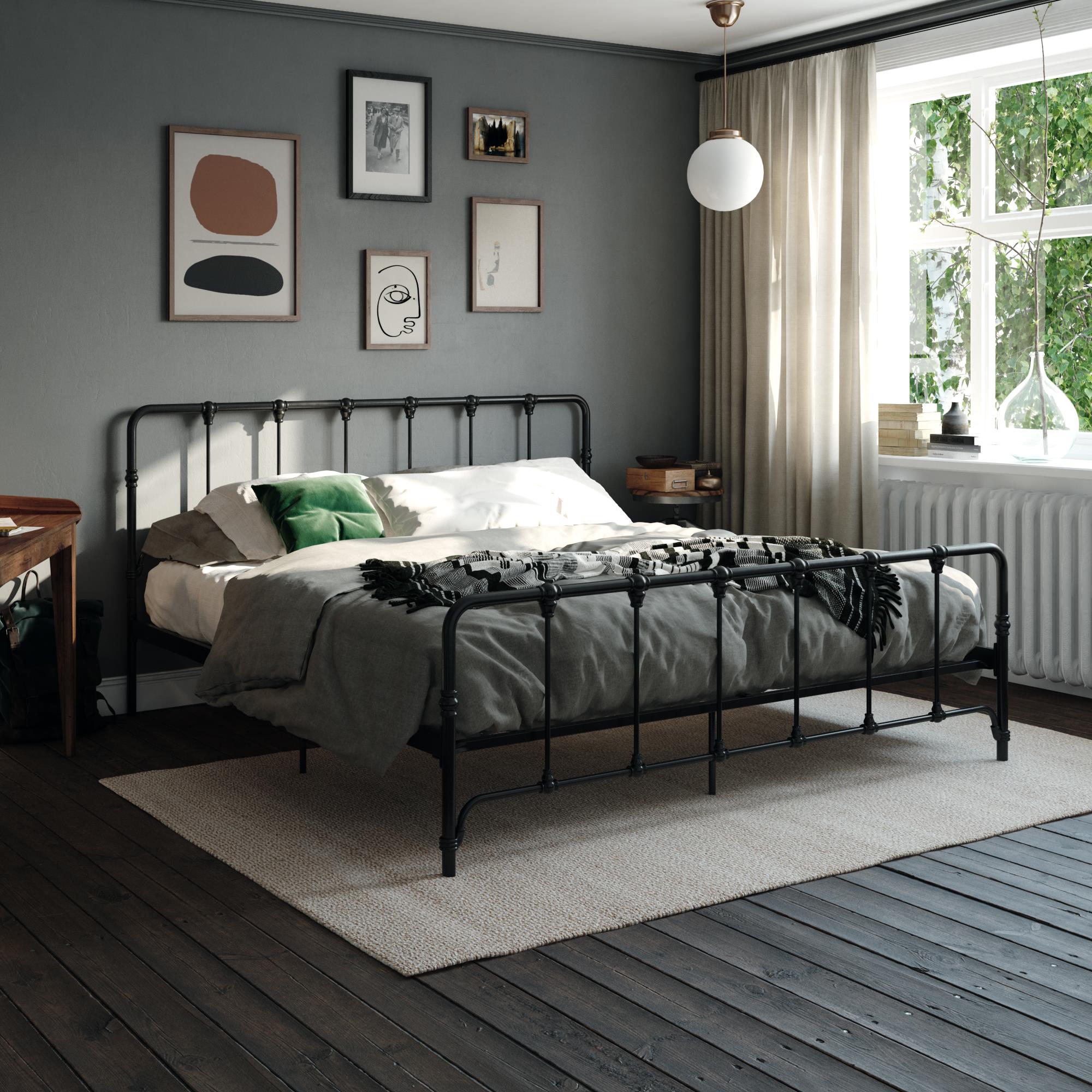 Farmhouse Metal Bed