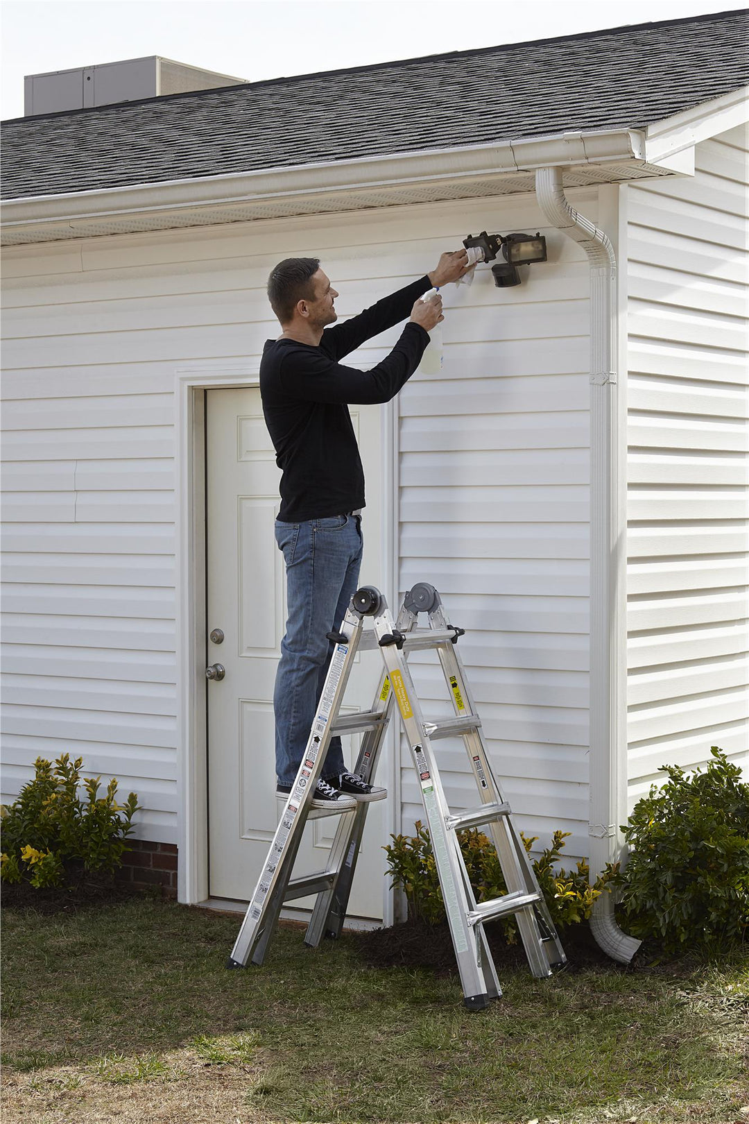 18 Foot Reach Multi-Position Ladder System - Aluminum Yellow Type 1a