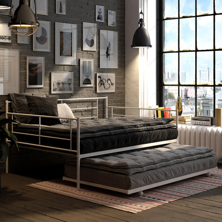 Praxis Metal Daybed with Trundle - White - Full