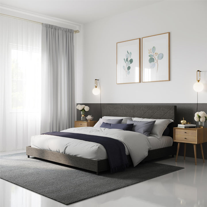 Paxson Upholstered Bed with USB Port and Wood Slats - Gray - King