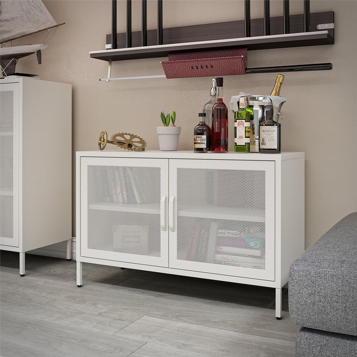 locker with mesh metal doors - White