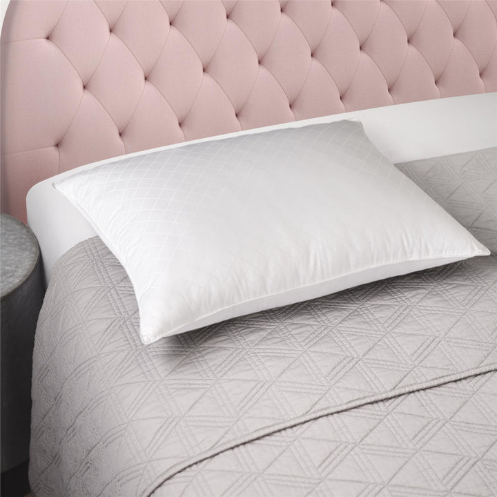 Soft and supportive pillow - Standard Size