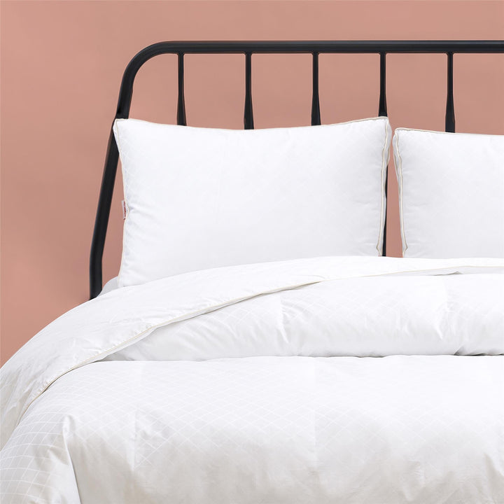 Soft and comfortable comforter - Full/Queen size