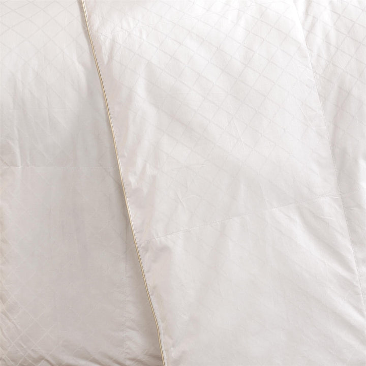 All-season comforter - King size