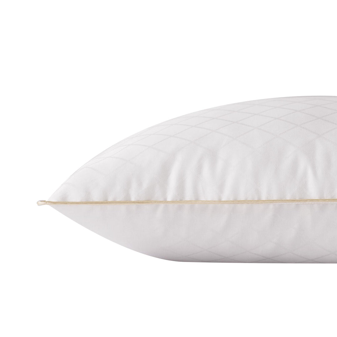 Supportive and comfortable pillow - Standard Size