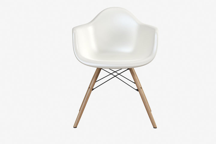 Comfortable chair with wood base -  White